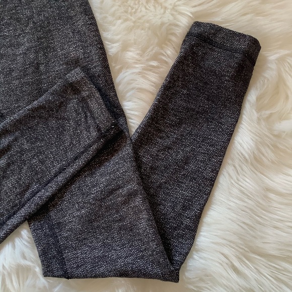 Lululemon Womens High Rise Wunder Under Leggings Size 6 - Picture 5 of 9